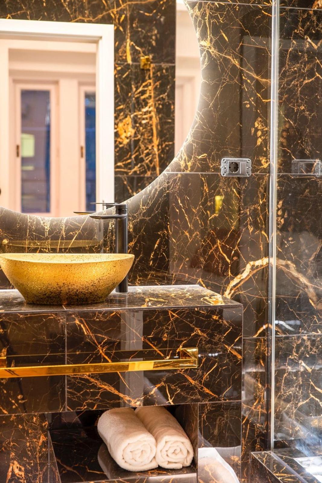 Top Luxury Suites Budapest Bagian luar foto